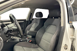 valkoinen Audi A4 2007 kuva 6.