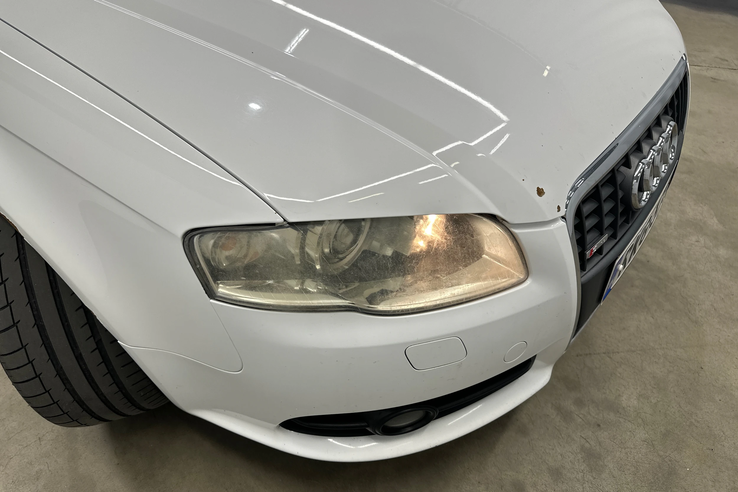 valkoinen Audi A4 2007 kuva 26.