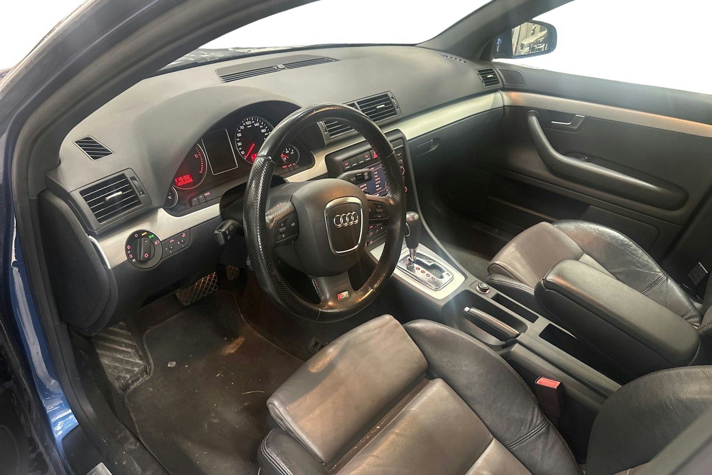 Sininen Audi A4 2007 kuva 3.