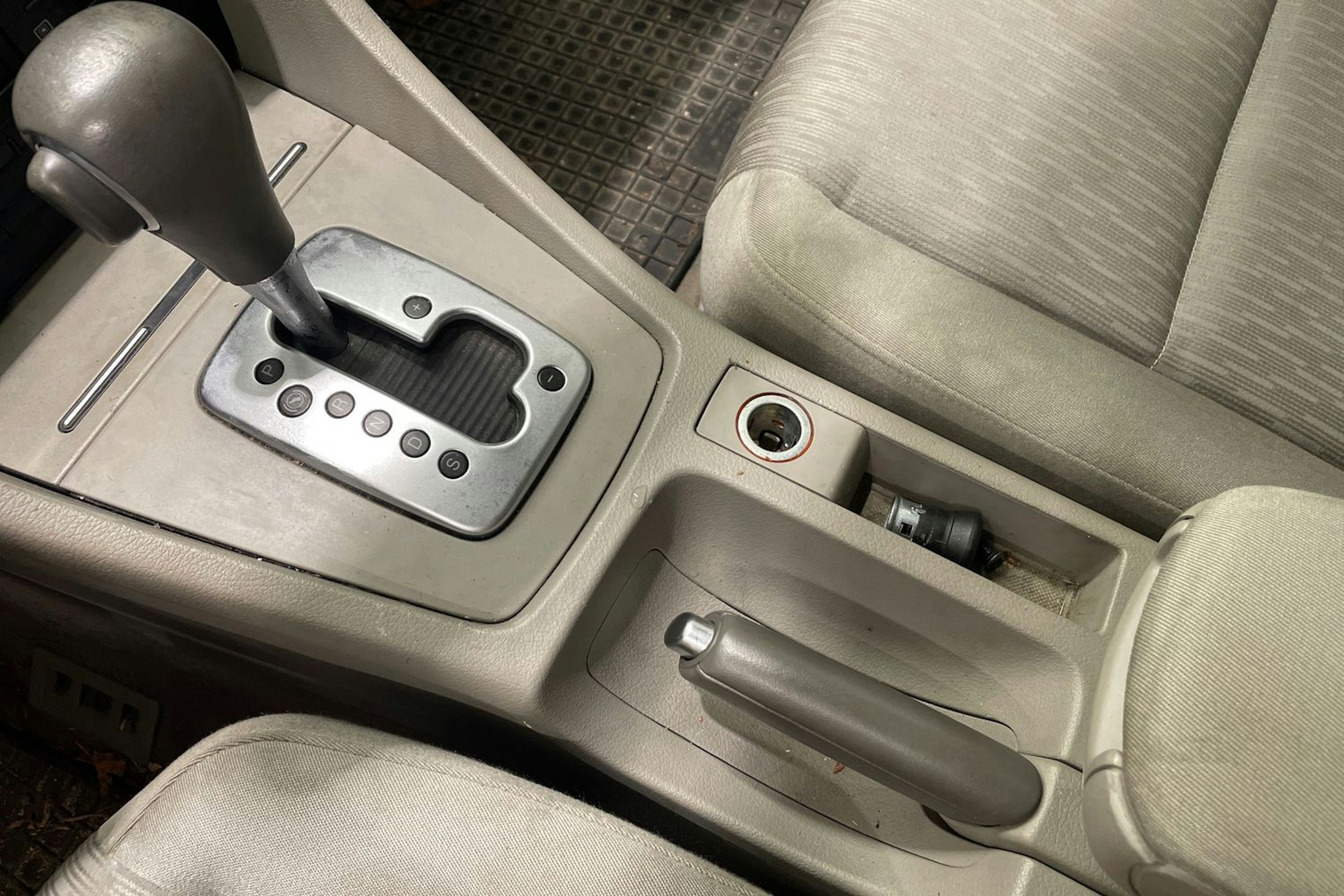 sininen Audi A4 2007 kuva 26.