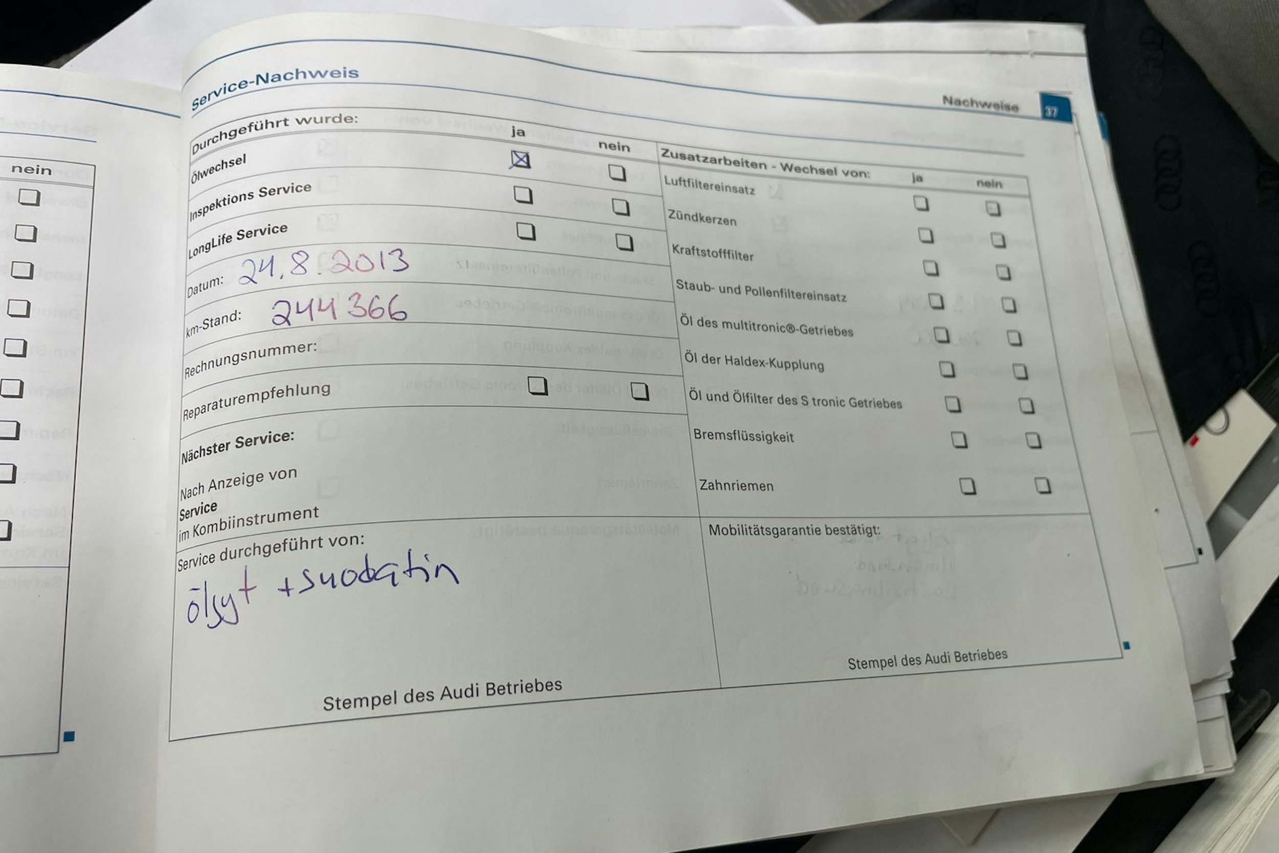 sininen Audi A4 2007 kuva 34.