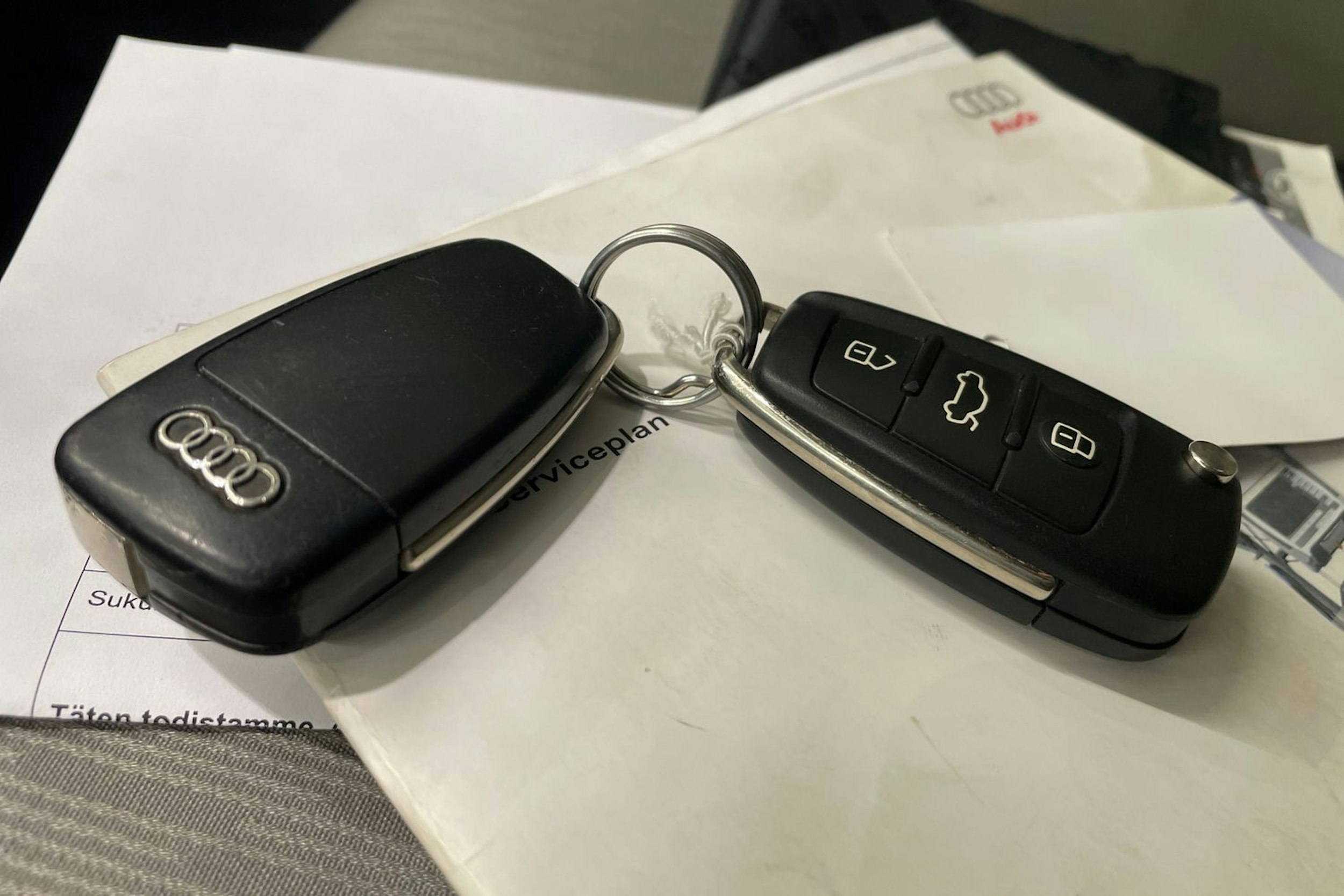 sininen Audi A4 2007 kuva 38.