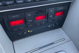 sininen Audi A4 2007 kuva 39.