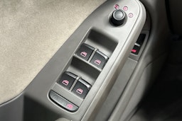 Harmaa Audi A4 2008 kuva 12.