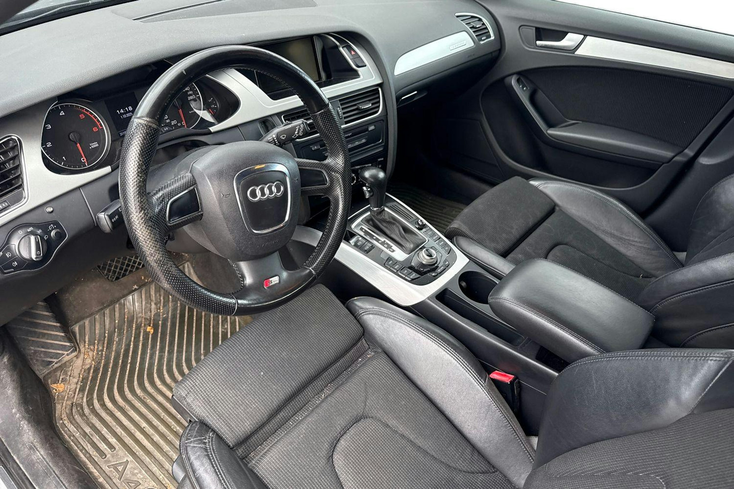 harmaa Audi A4 2008 kuva 3.