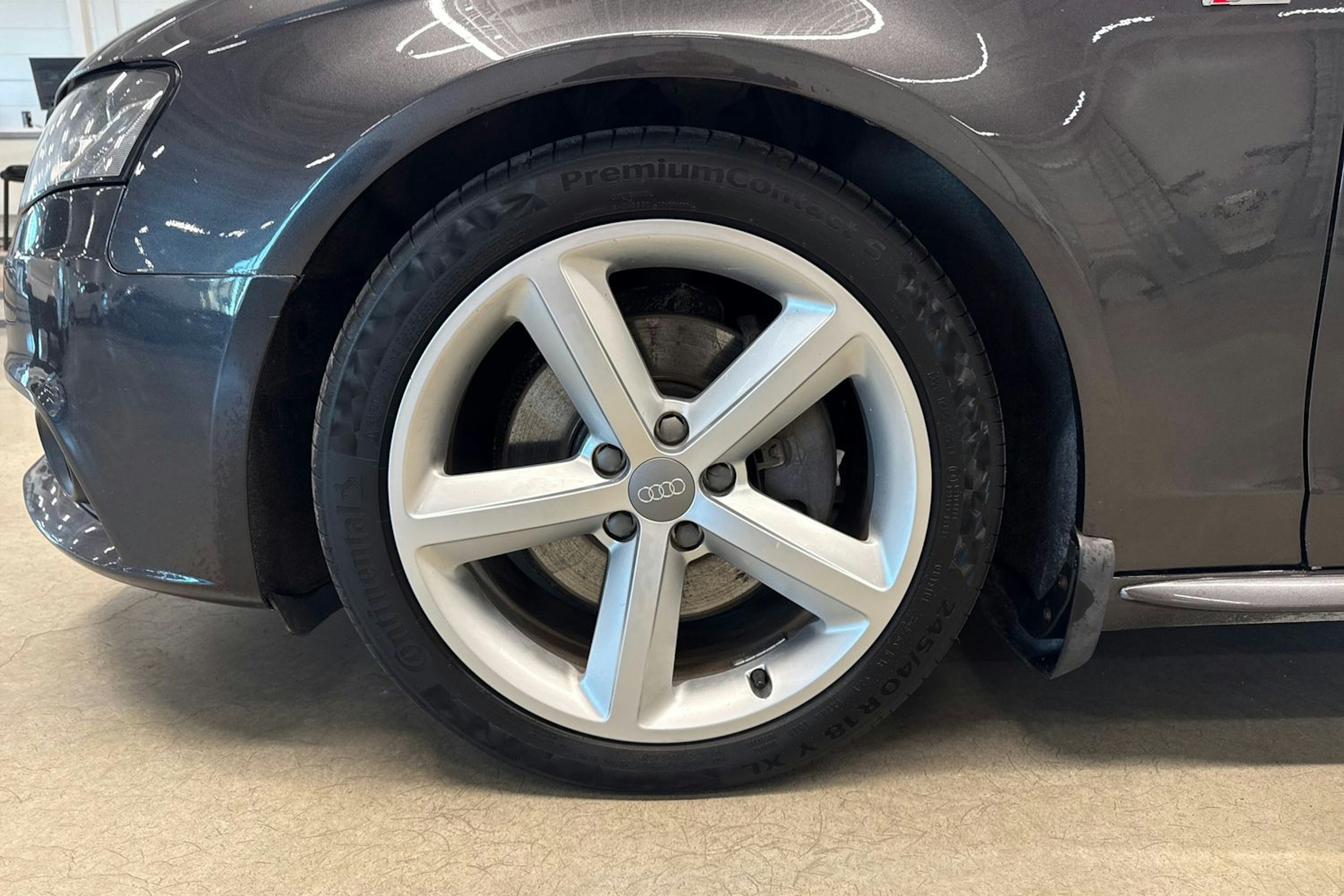 harmaa Audi A4 2008 kuva 11.