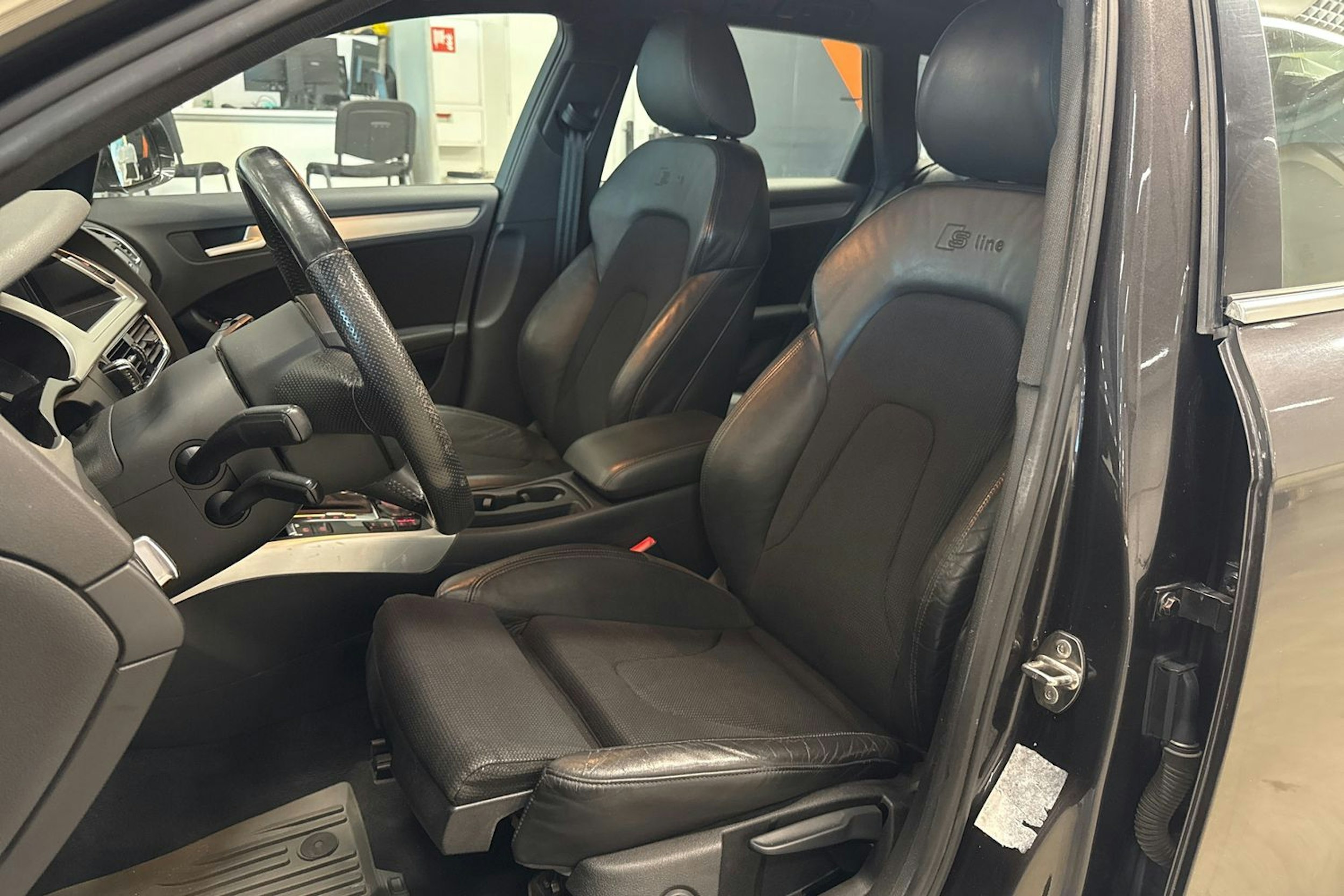 harmaa Audi A4 2008 kuva 21.