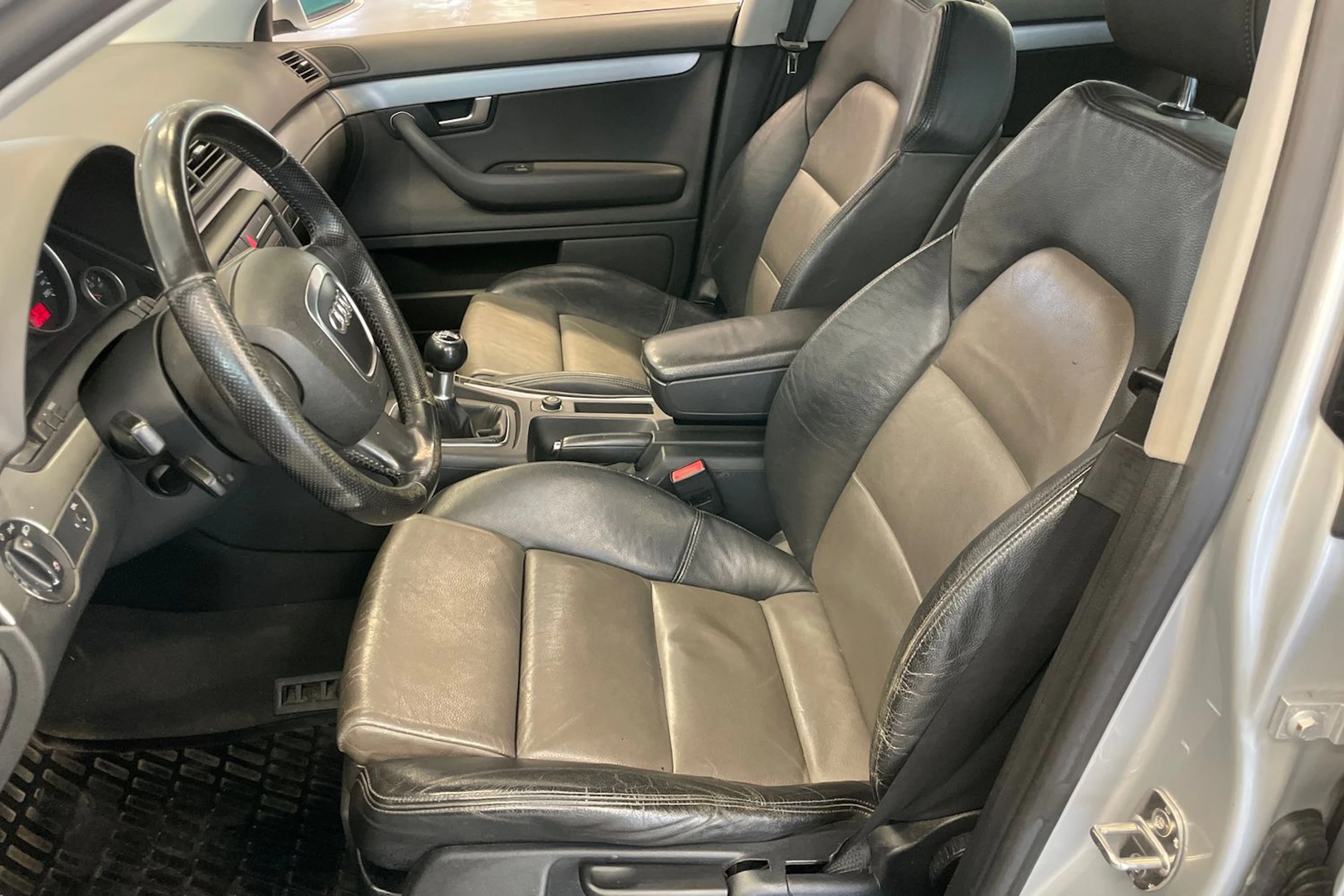 hopea Audi A4 2007 kuva 16.