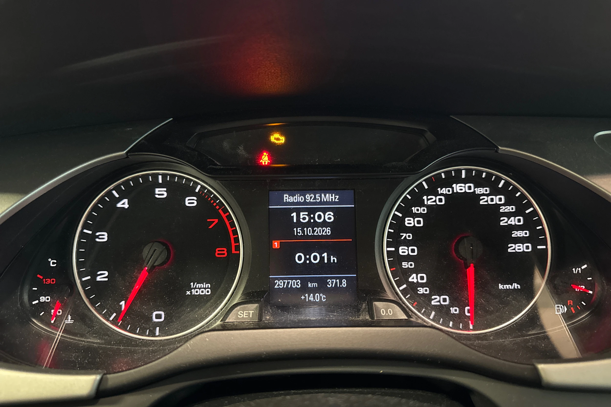 Musta Audi A4 2008 kuva 11.
