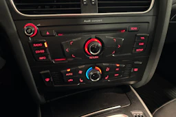 Musta Audi A4 2008 kuva 12.