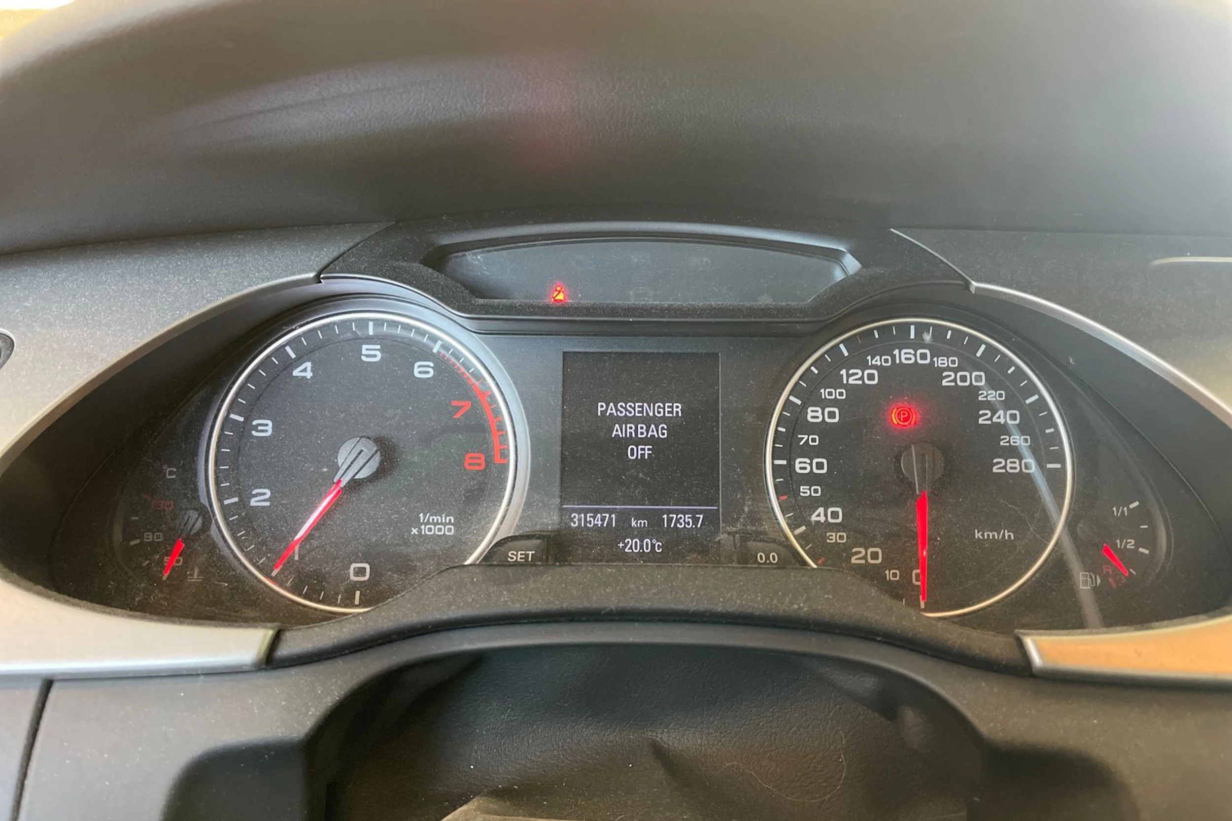 Sininen Audi A4 2008 kuva 11.