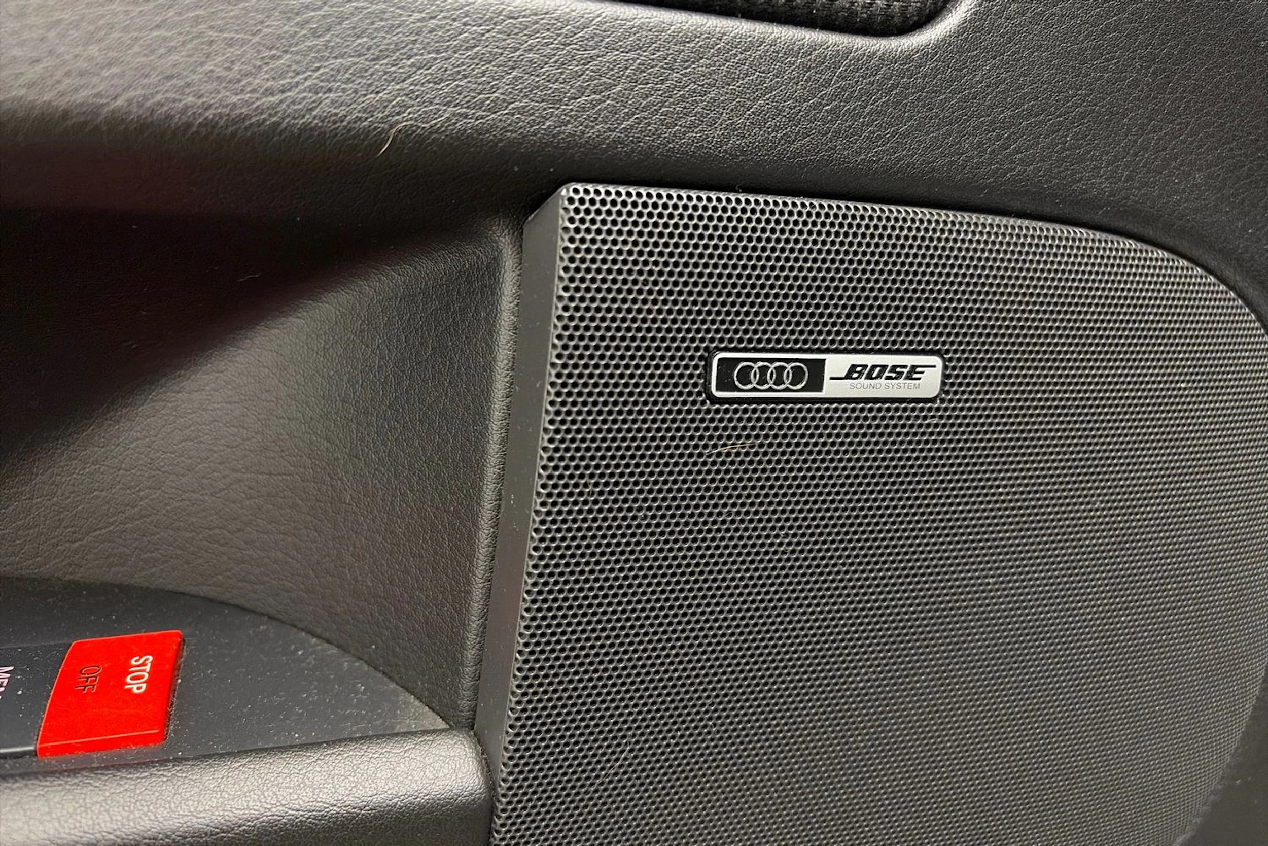 Musta Audi A4 2008 kuva 17.
