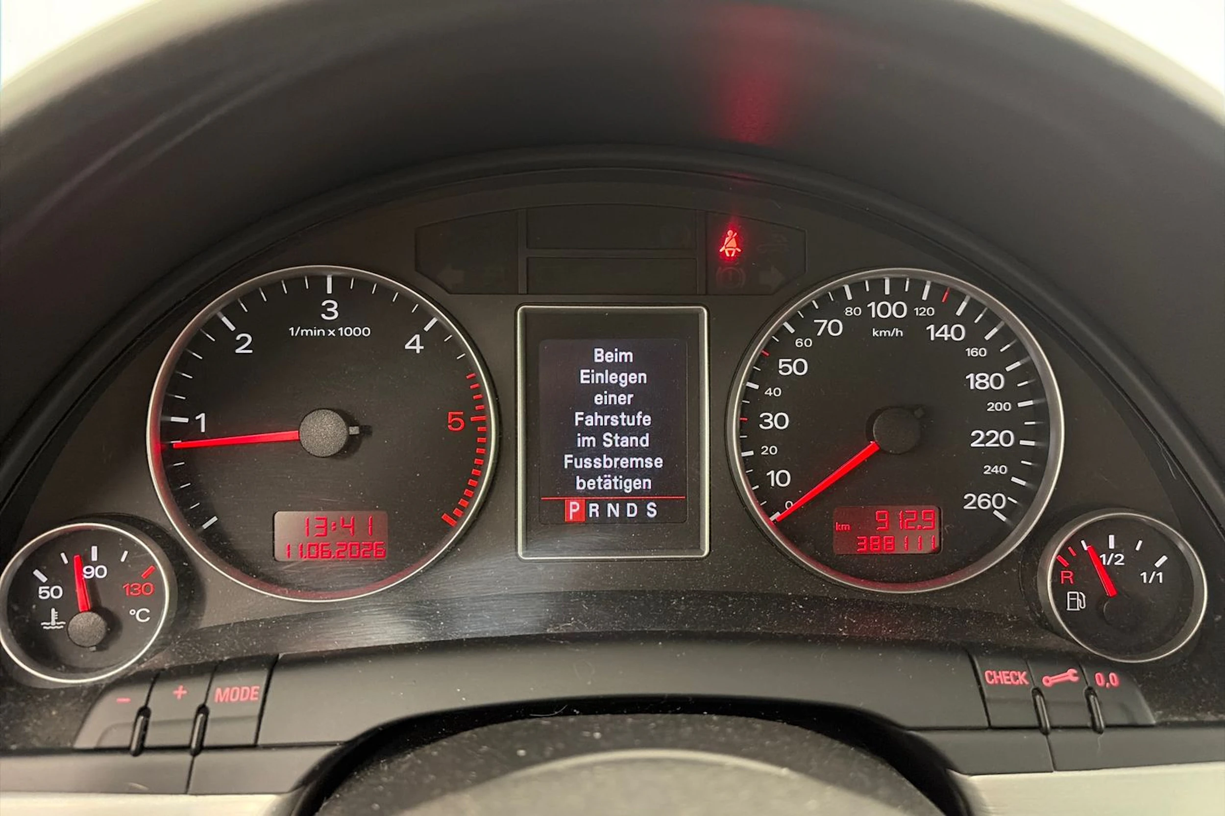 Musta Audi A4 2008 kuva 18.