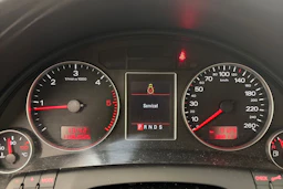 Musta Audi A4 2008 kuva 19.