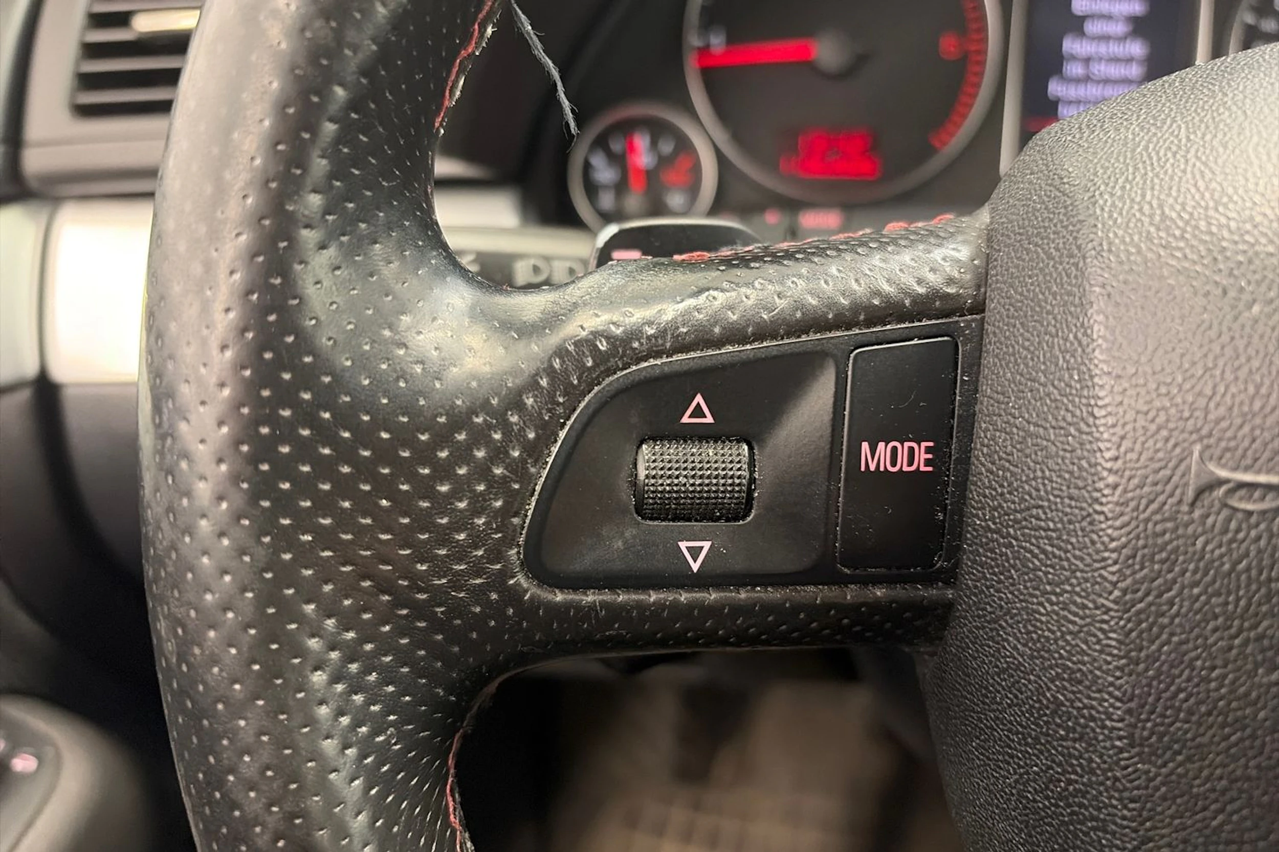 Musta Audi A4 2008 kuva 20.