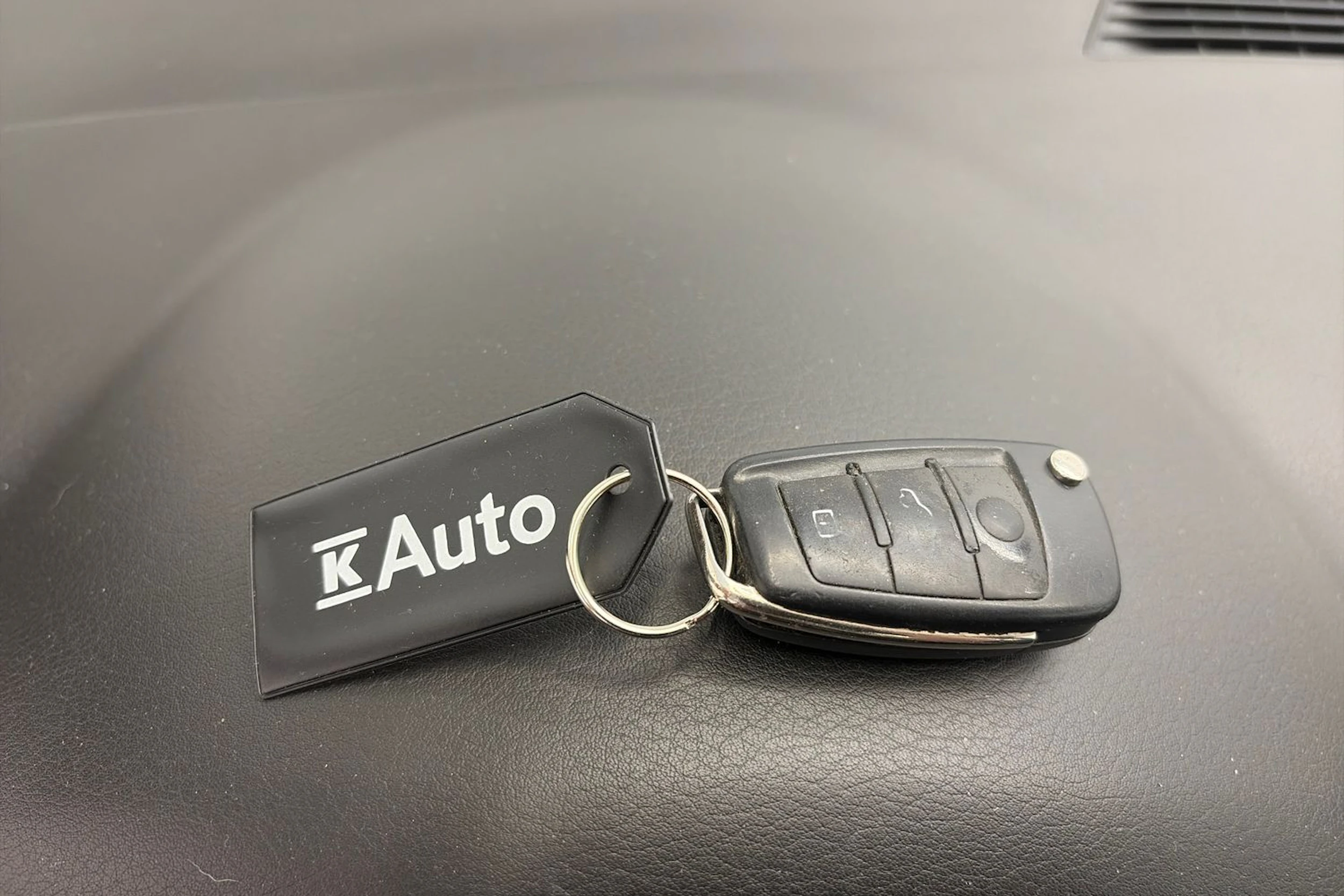 Musta Audi A4 2008 kuva 28.