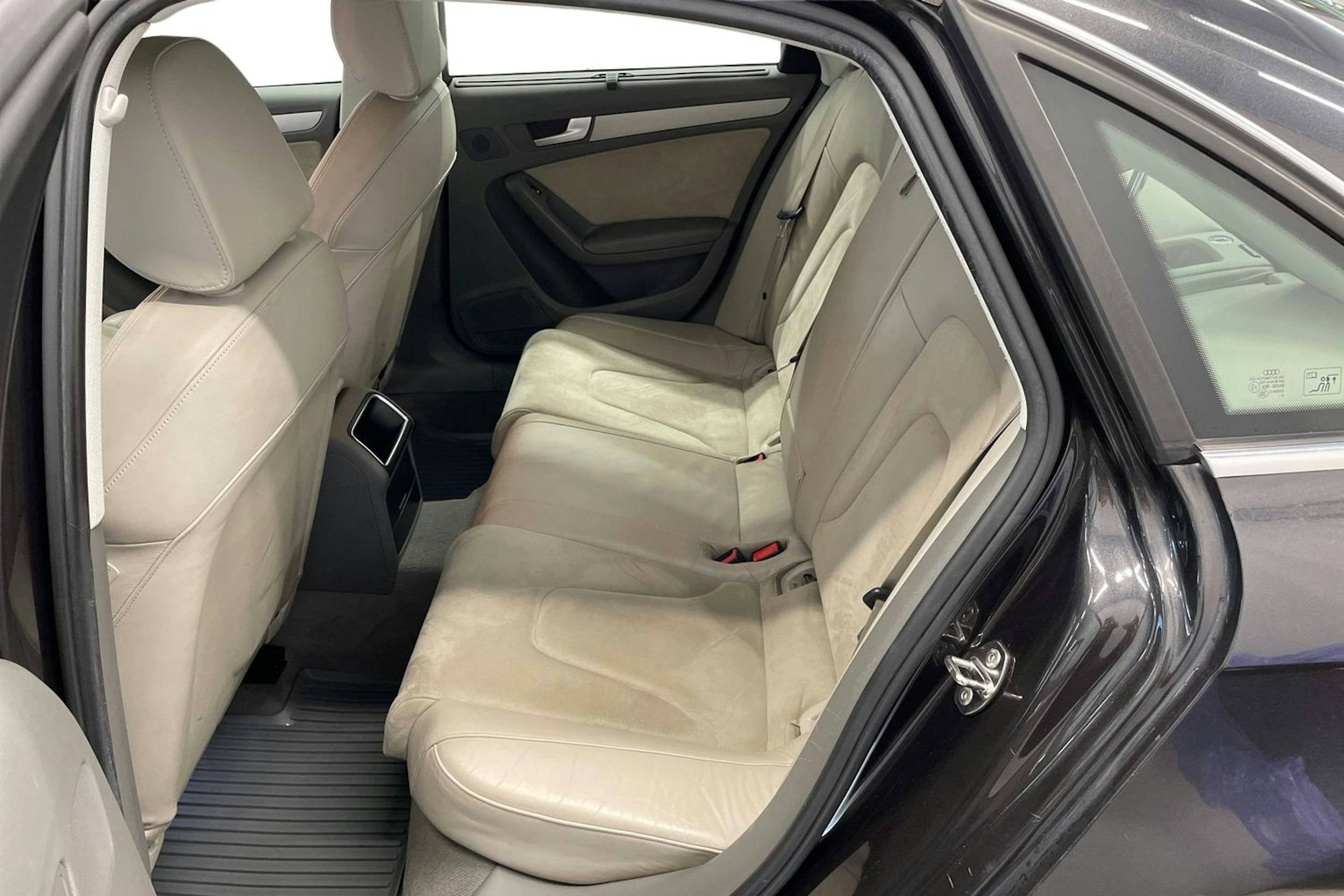 harmaa Audi A4 2008 kuva 10.