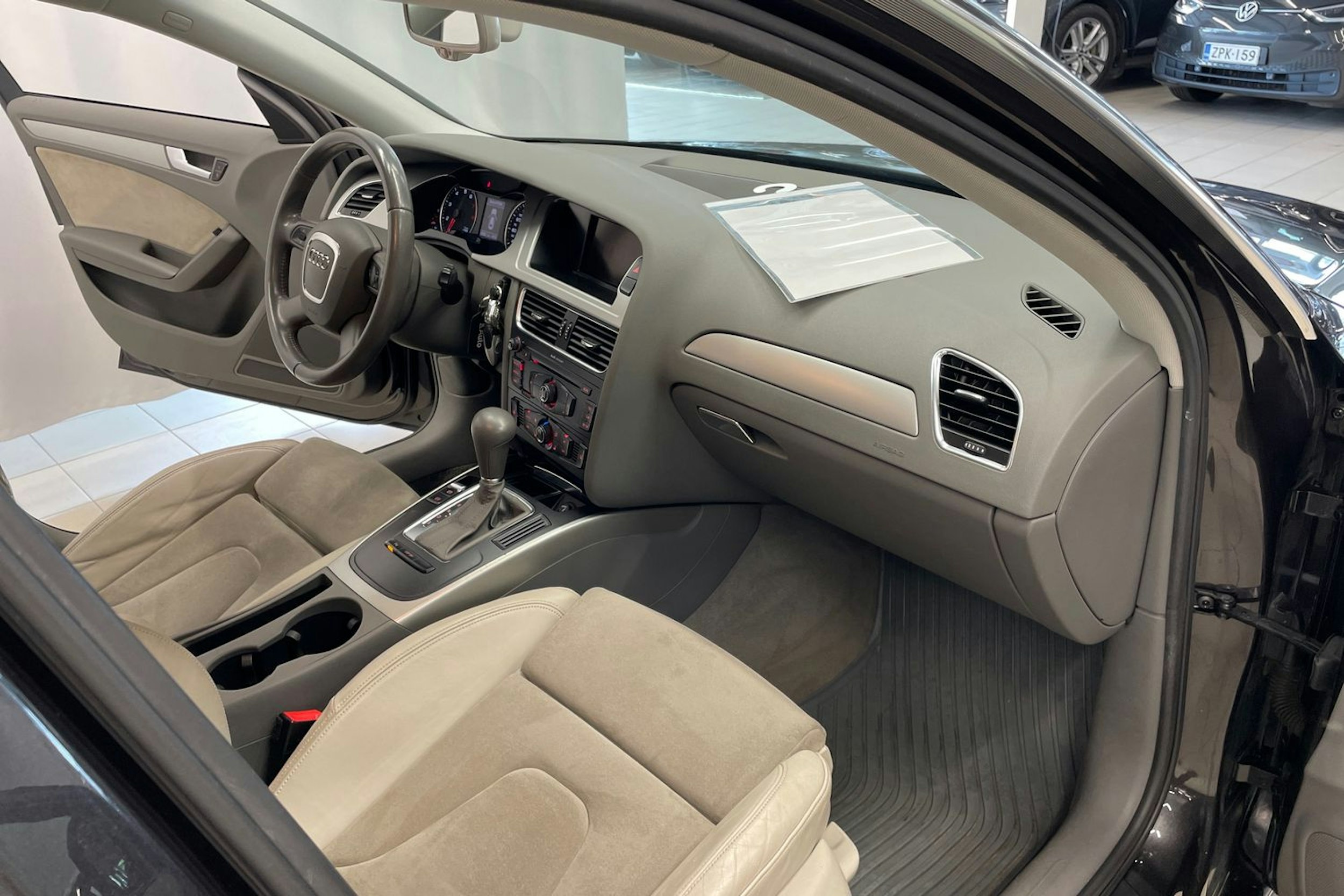 harmaa Audi A4 2008 kuva 23.