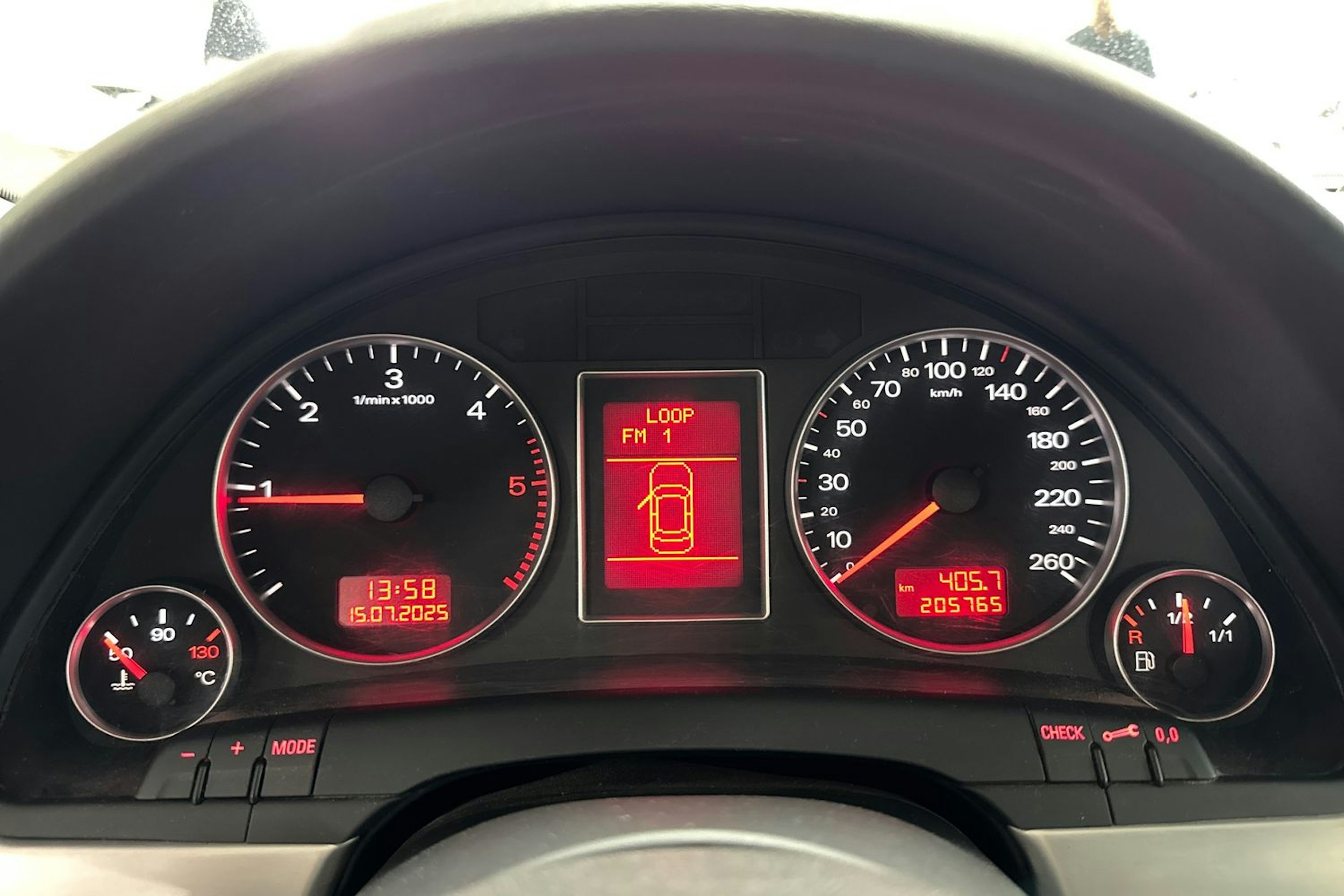 Hopea Audi A4 2008 kuva 14.