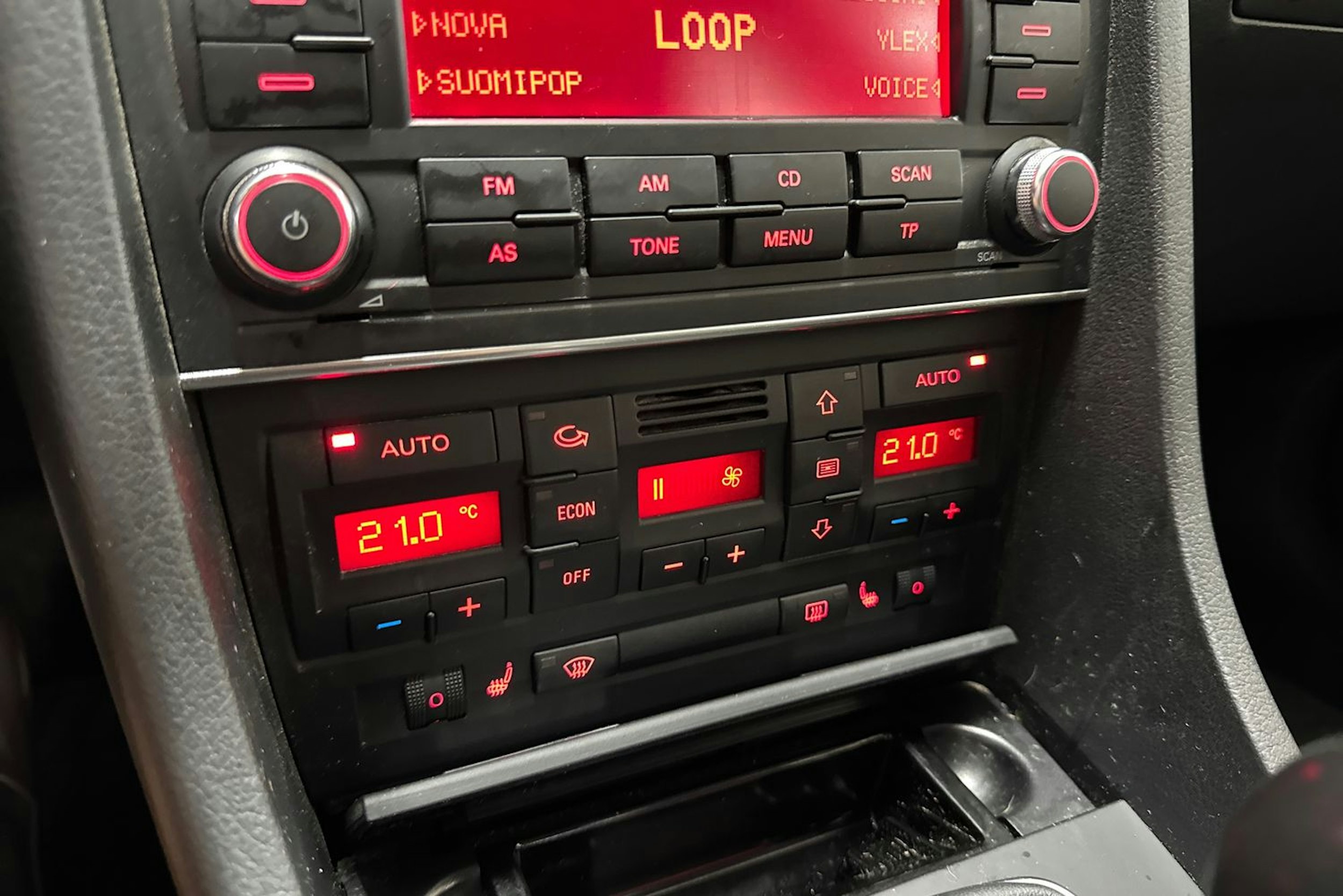 Hopea Audi A4 2008 kuva 16.