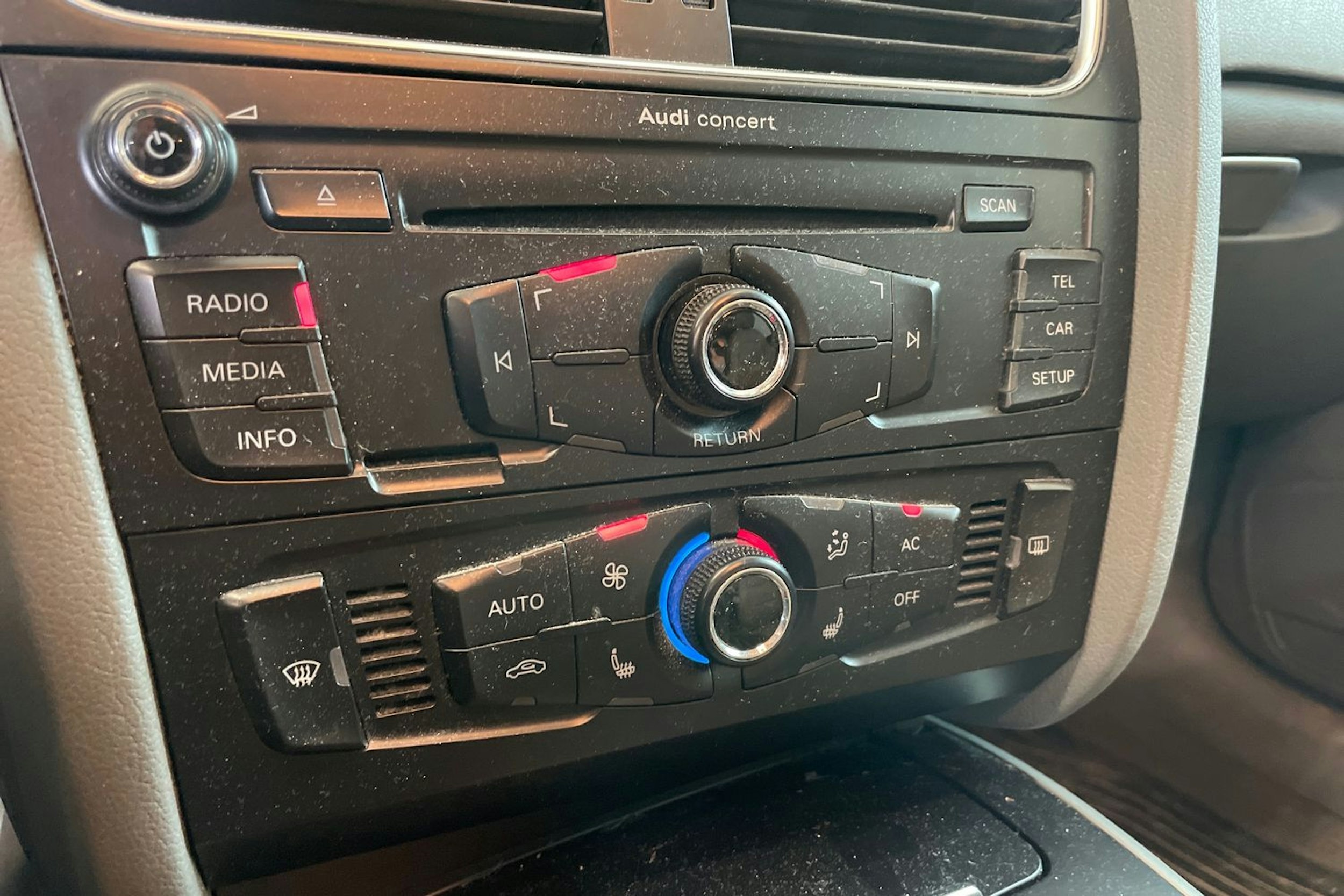 Musta Audi A4 2009 kuva 15.