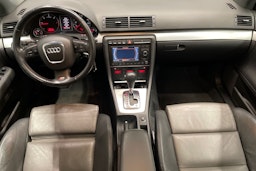 Sininen Audi A4 2008 kuva 9.