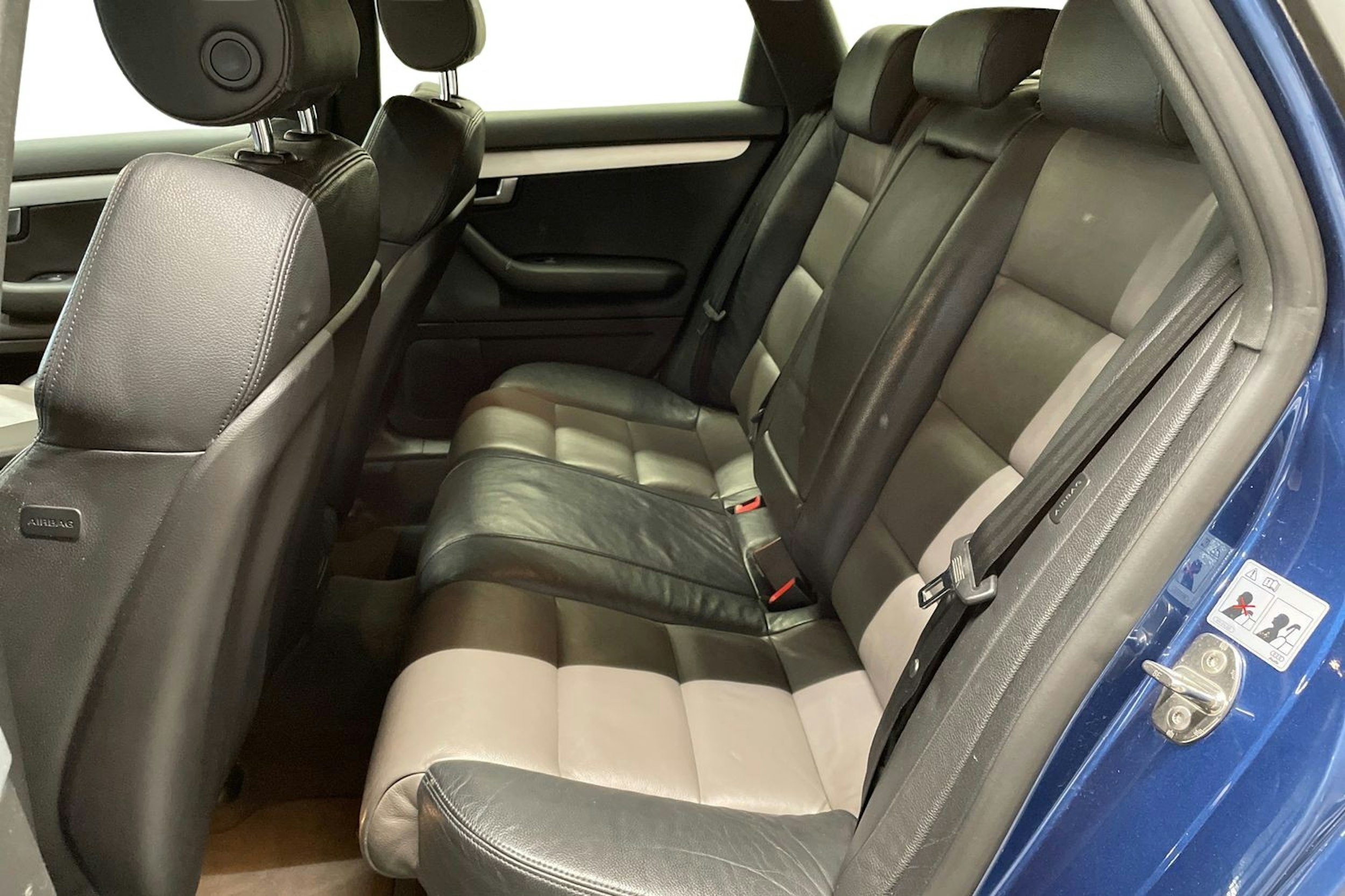 Sininen Audi A4 2008 kuva 10.