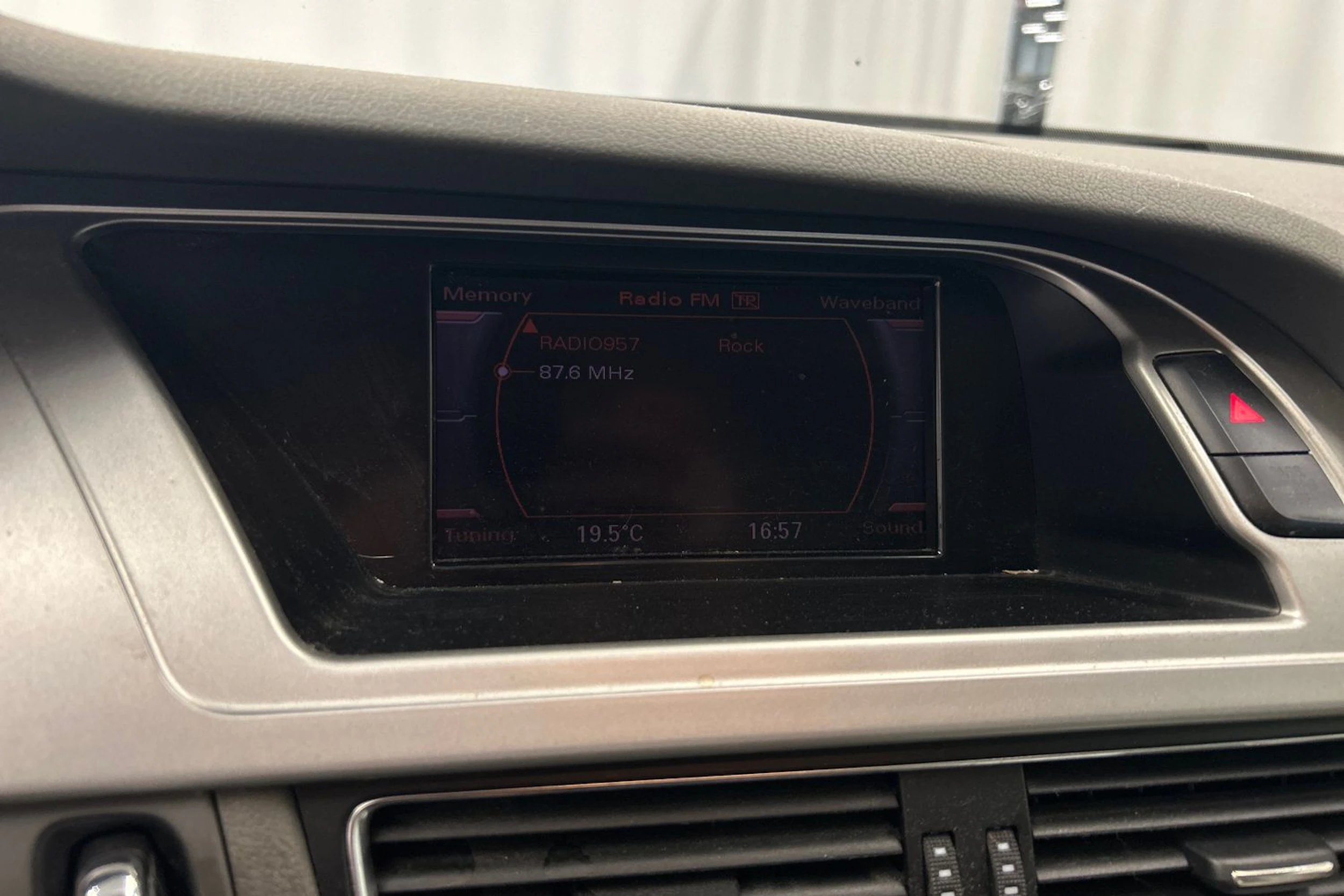 musta Audi A4 2009 kuva 24.