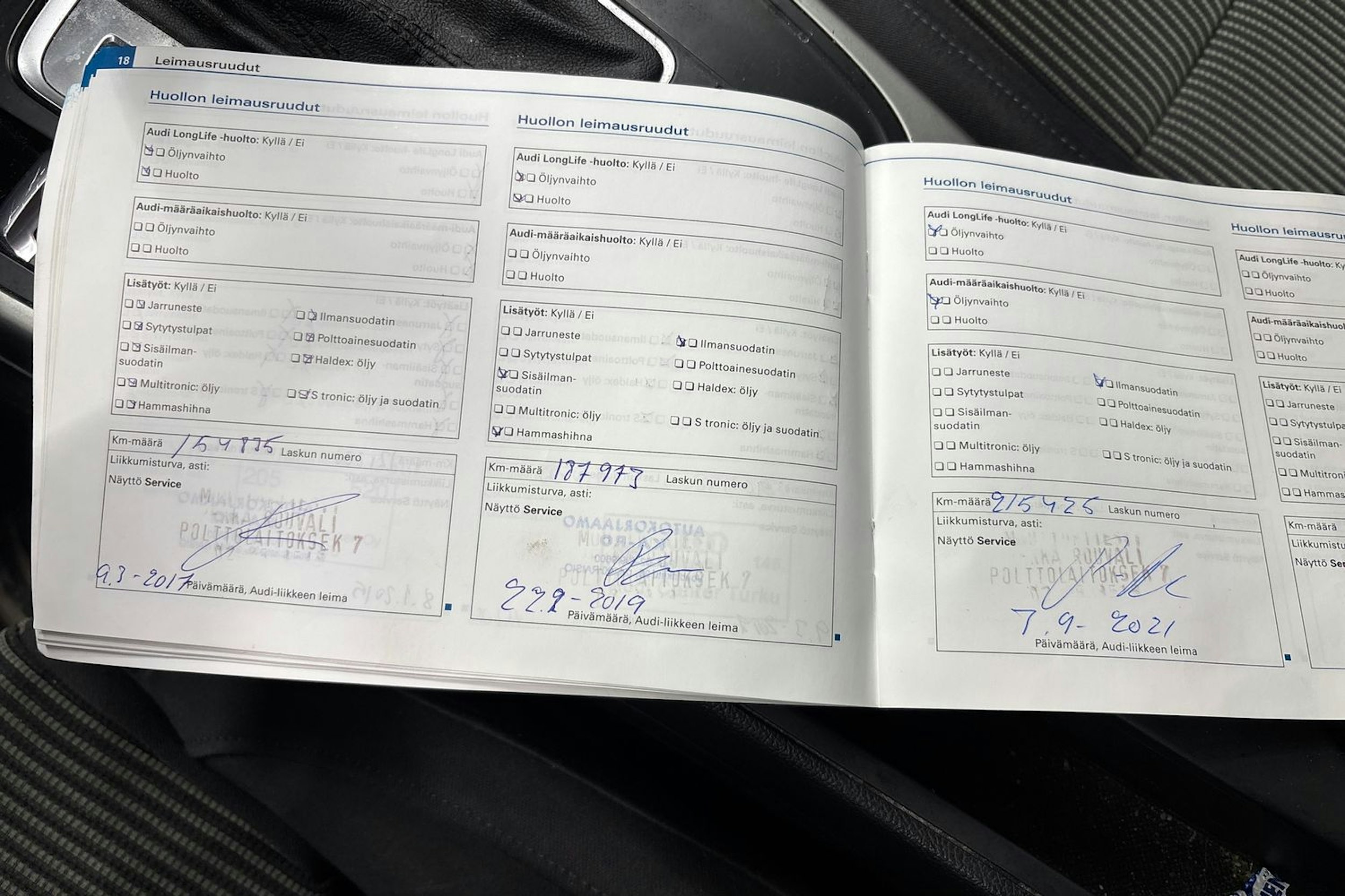 Harmaa Audi A4 2009 kuva 19.