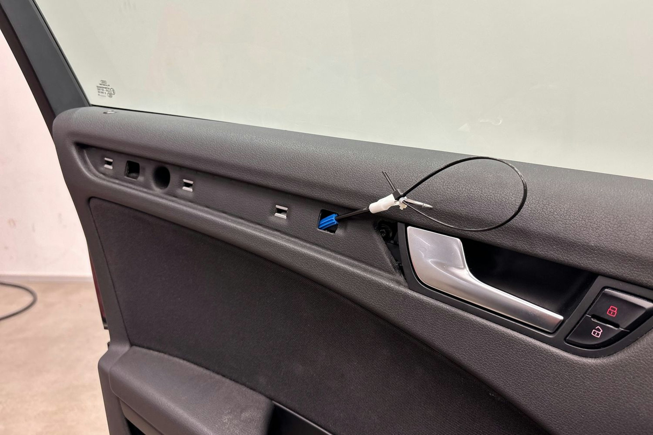 Harmaa Audi A4 2009 kuva 21.