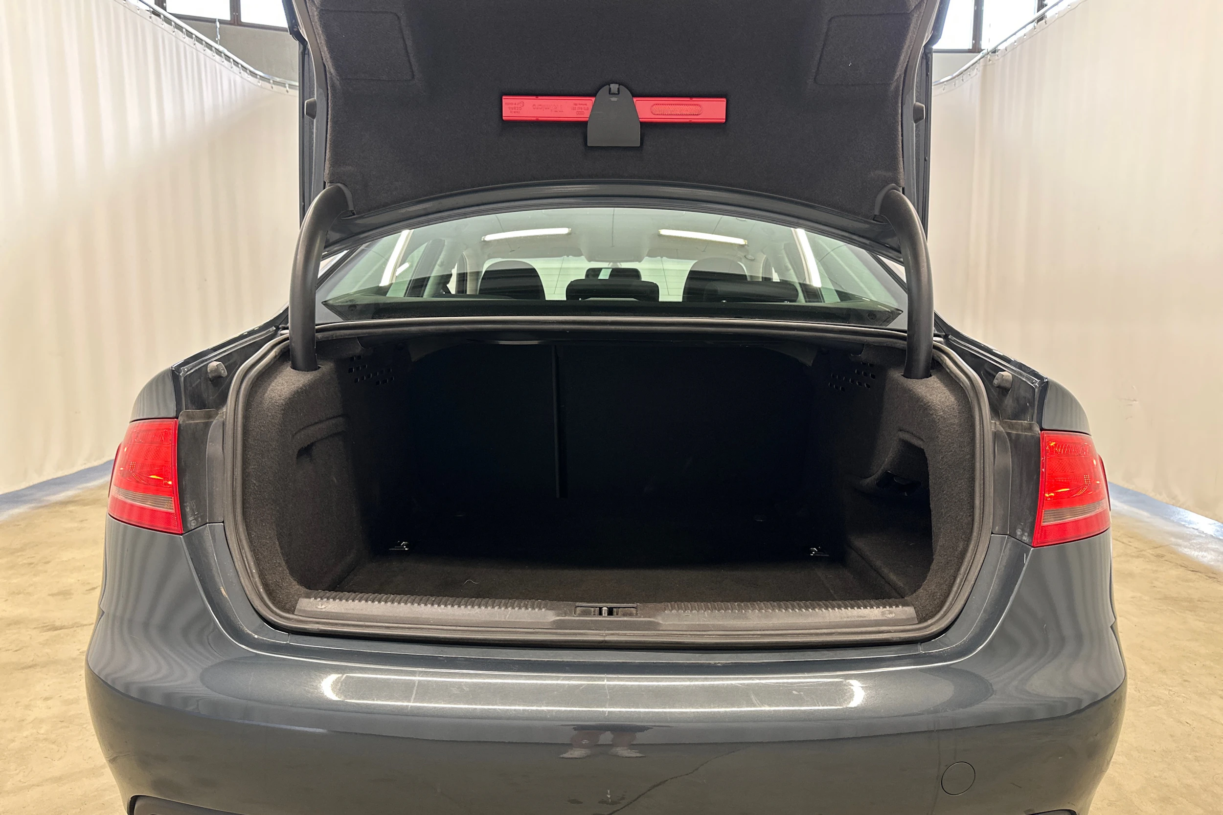 harmaa Audi A4 2009 kuva 20.