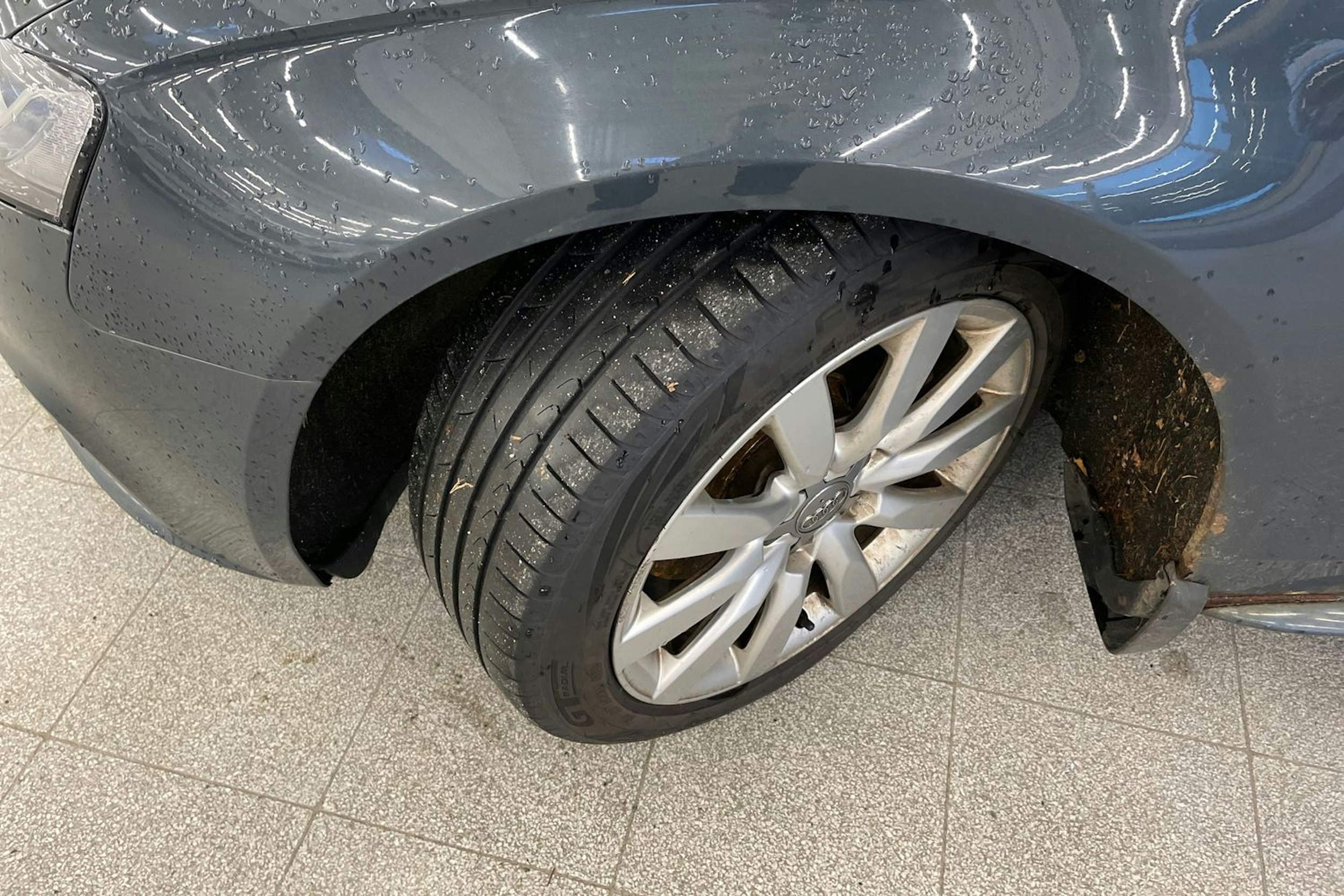 Harmaa Audi A4 2009 kuva 10.