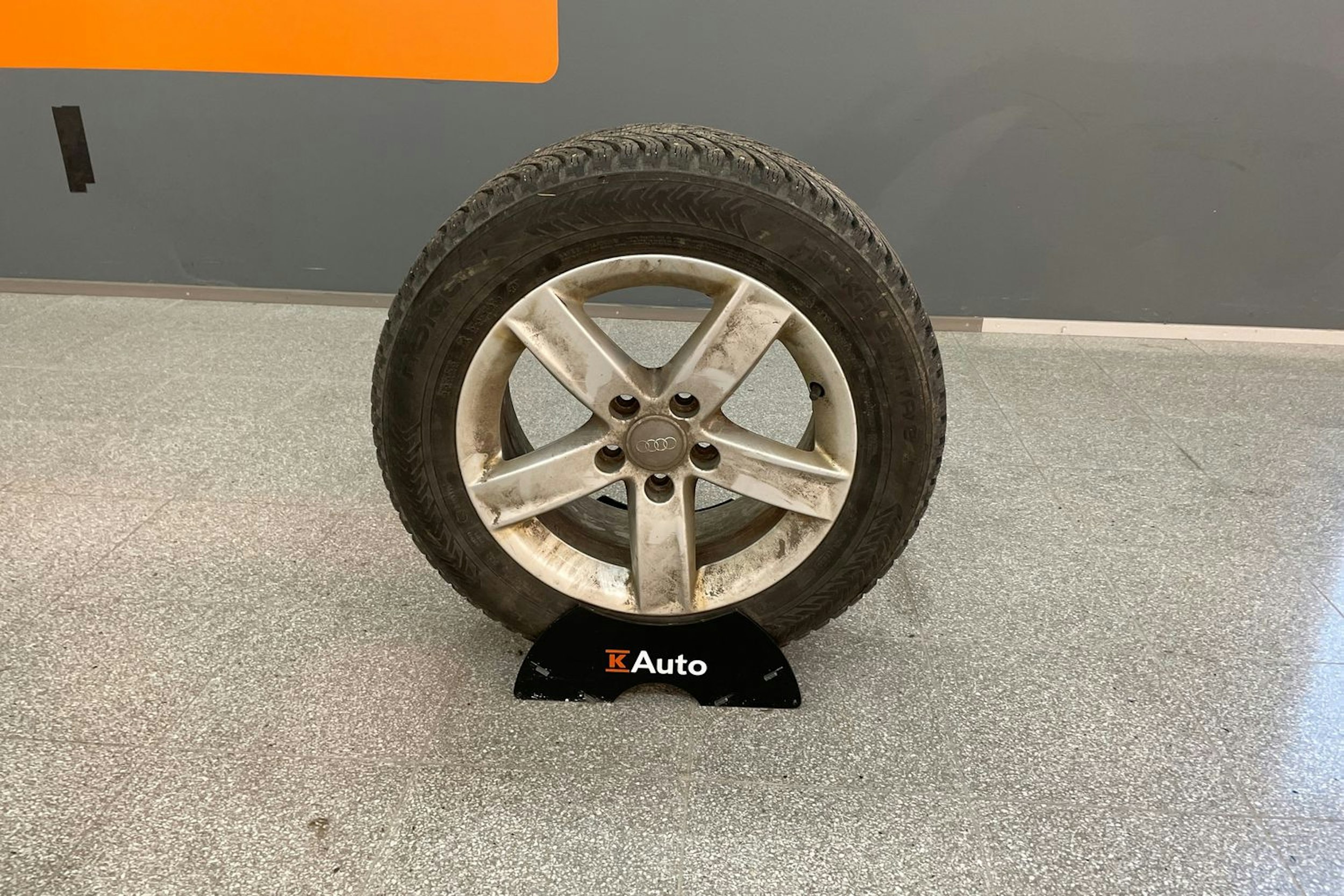 Harmaa Audi A4 2009 kuva 17.