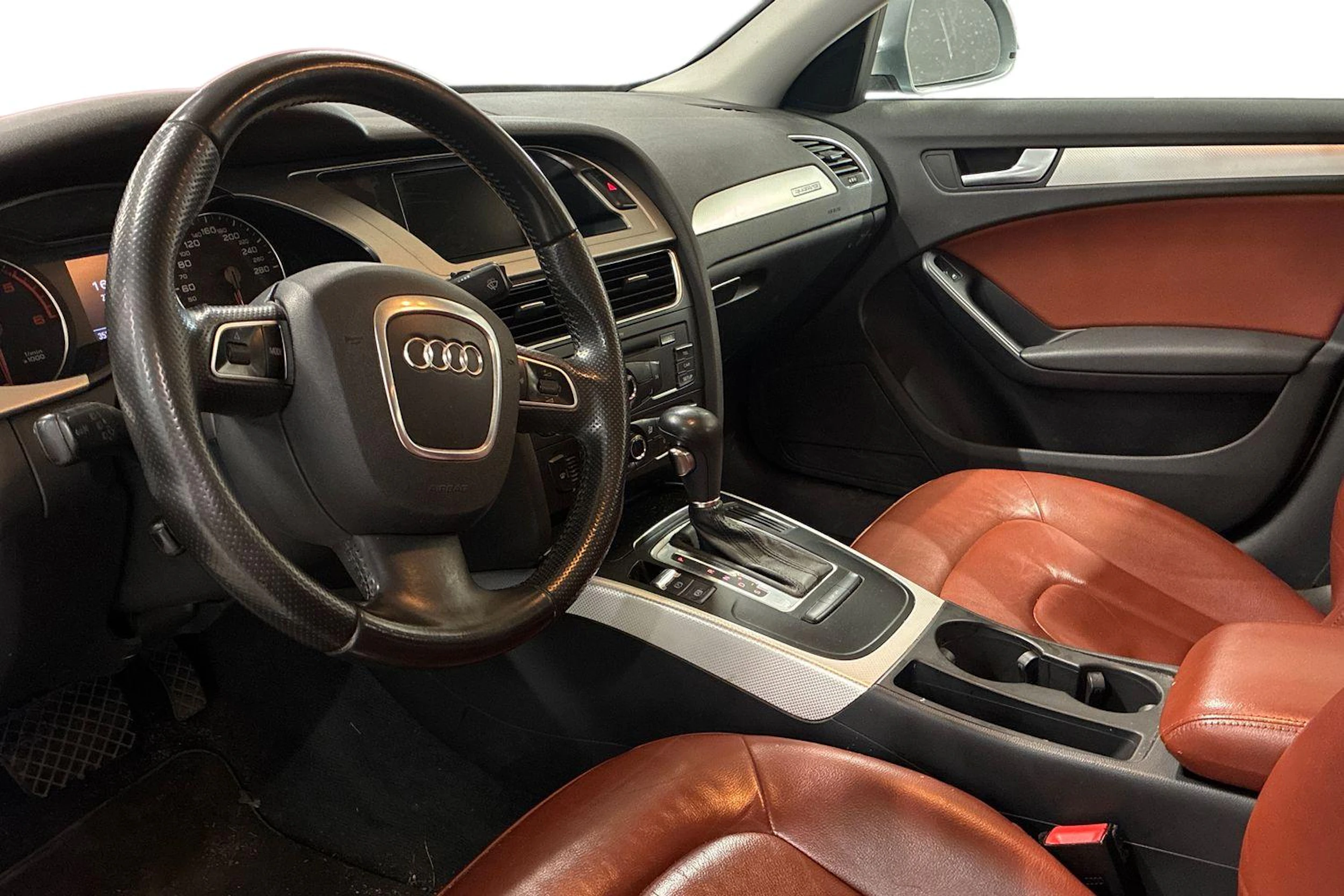 harmaa Audi A4 2009 kuva 6.