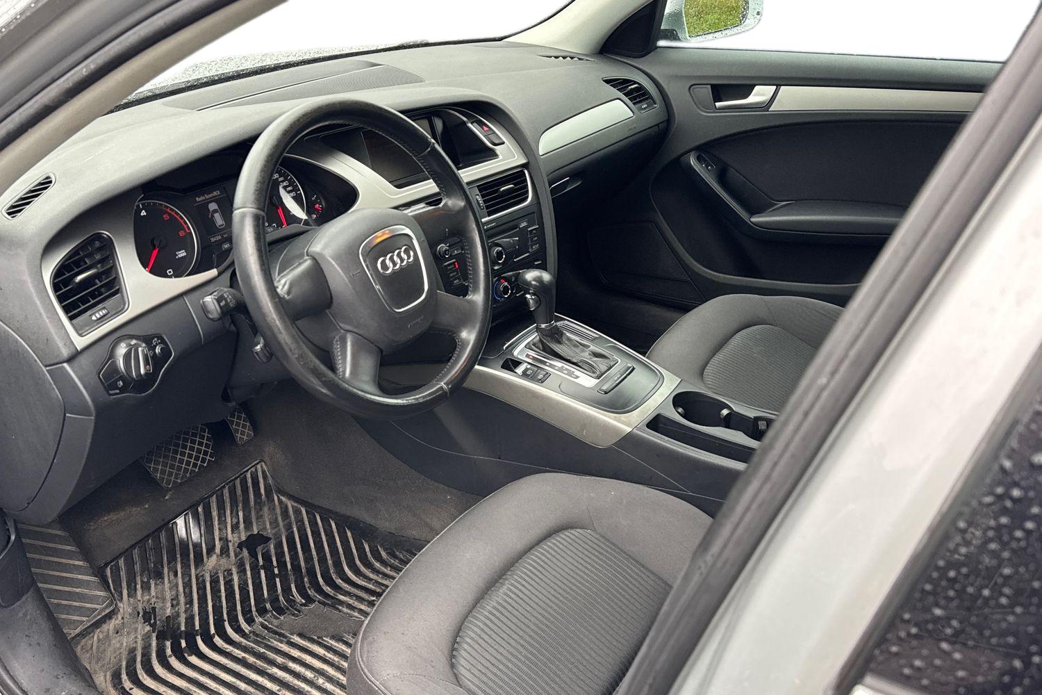 Audi A4 2009, kuva 6/25