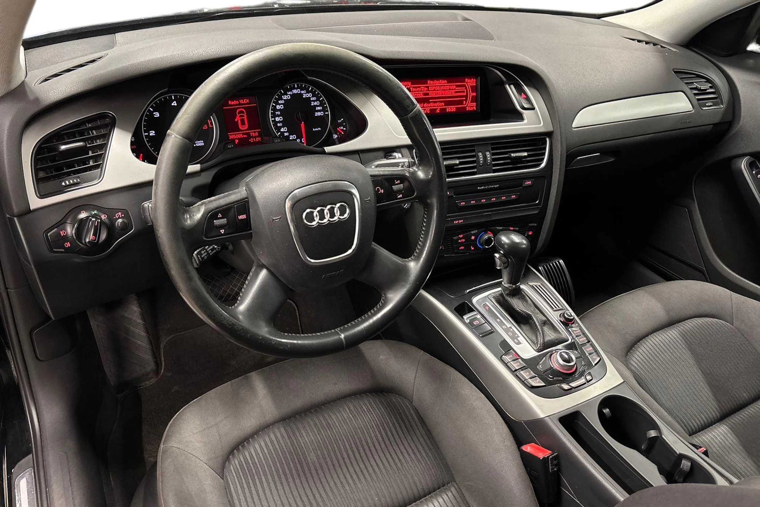 Musta Audi A4 2009 kuva 6.
