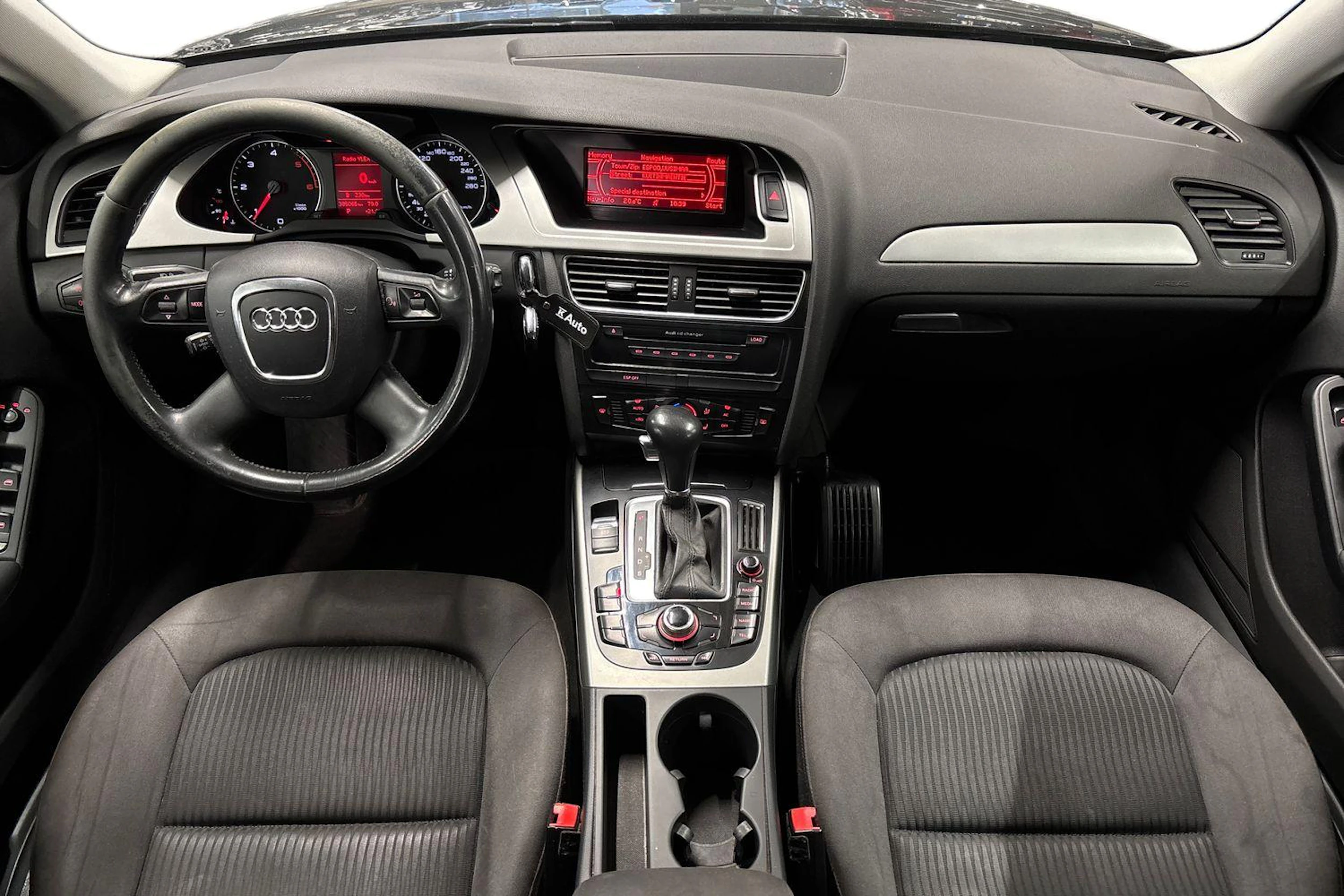 Musta Audi A4 2009 kuva 7.