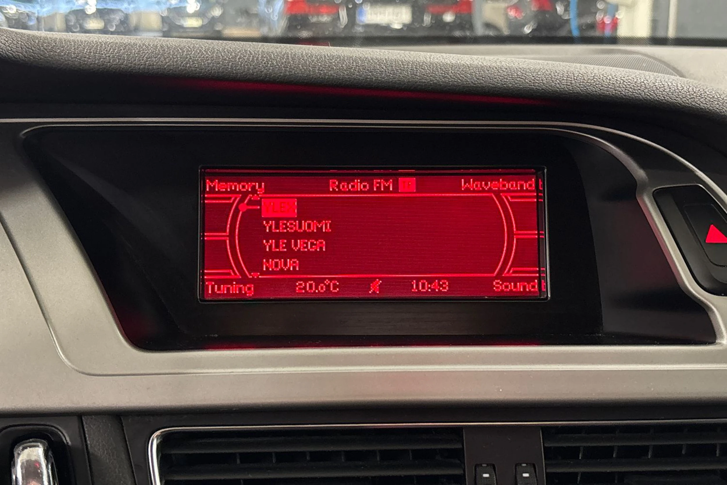 Musta Audi A4 2009 kuva 20.