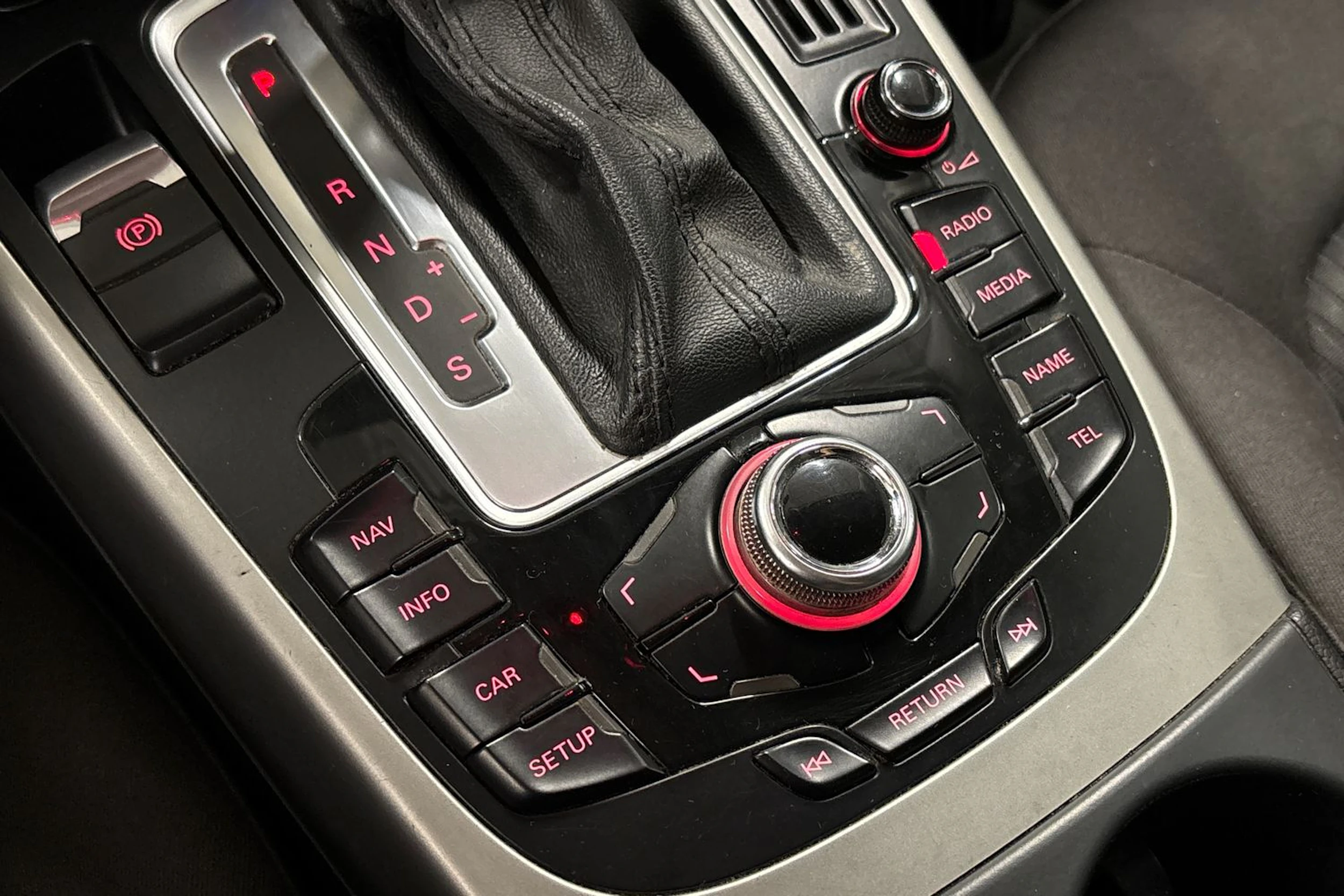 Musta Audi A4 2009 kuva 25.