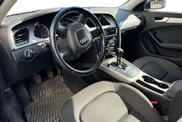 Harmaa Audi A4 2009 kuva 3.