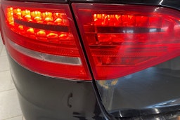 musta Audi A4 2010 kuva 16.
