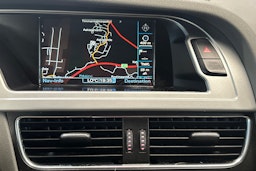 Harmaa Audi A4 2010 kuva 21.