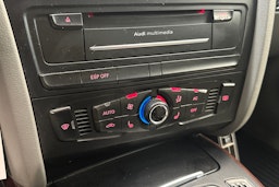 Harmaa Audi A4 2010 kuva 22.