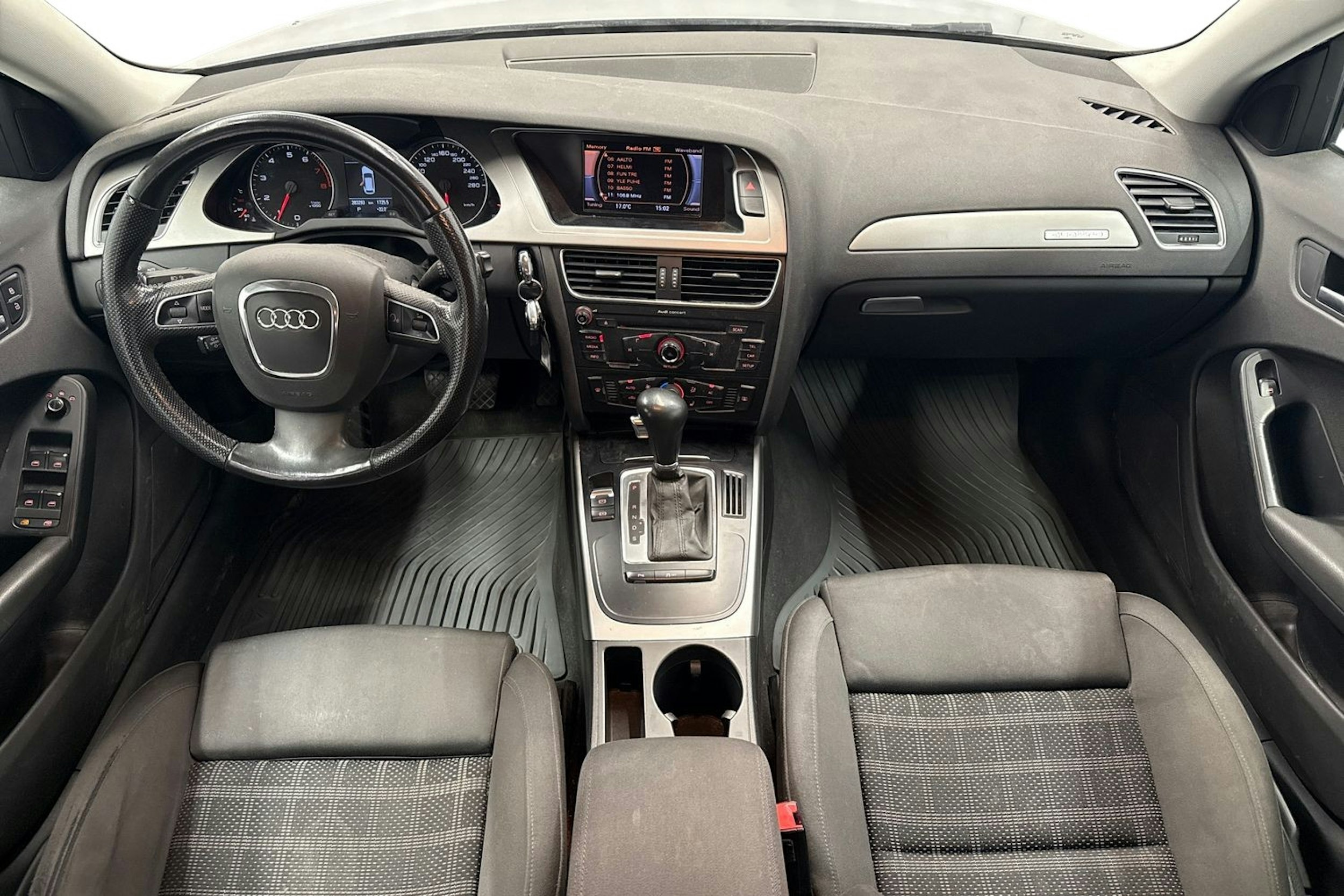 hopea Audi A4 2010 kuva 7.