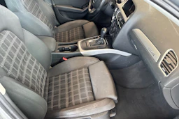 Hopea Audi A4 2010 kuva 33.