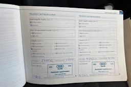 Hopea Audi A4 2010 kuva 35.