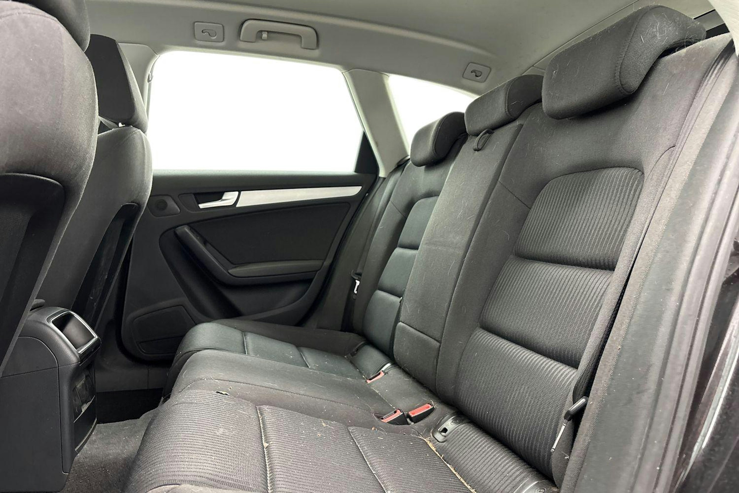 harmaa Audi A4 2010 kuva 8.