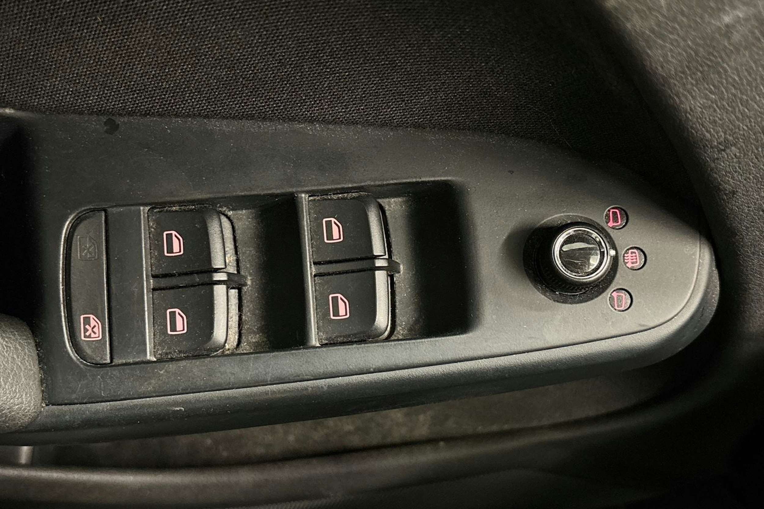 harmaa Audi A4 2010 kuva 18.