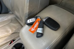 Punainen Audi A4 2010 kuva 23.