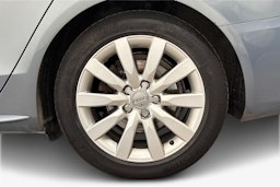 sininen Audi A4 2010 kuva 11.